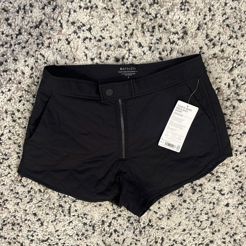 Athleta toasty buns insulated shorts